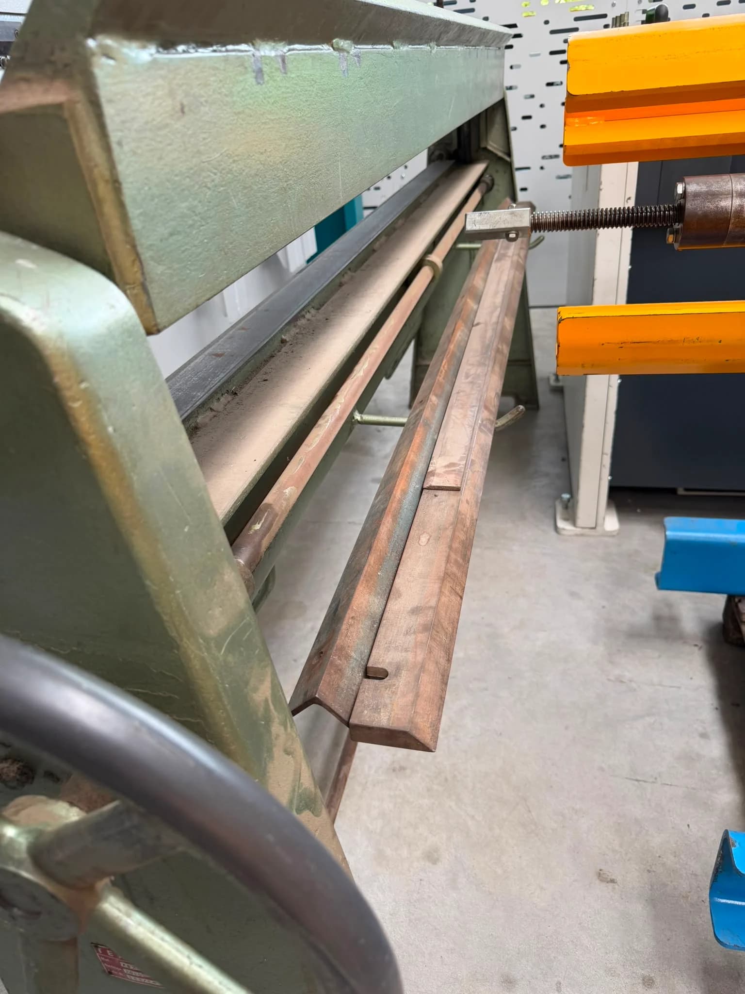 Schwenkbiegemaschine AS 2