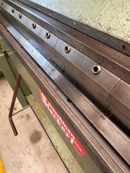 Schwenkbiegemaschine RAS 60.10