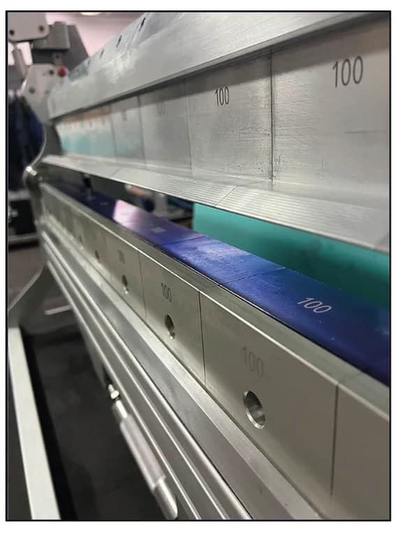 Segment-Abkantmaschine BRO 70 XS
