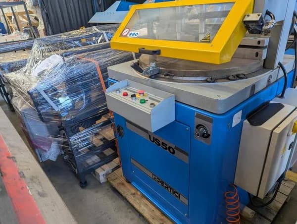 Aluminium-Unterflurkreissäge Pertici Univer 50