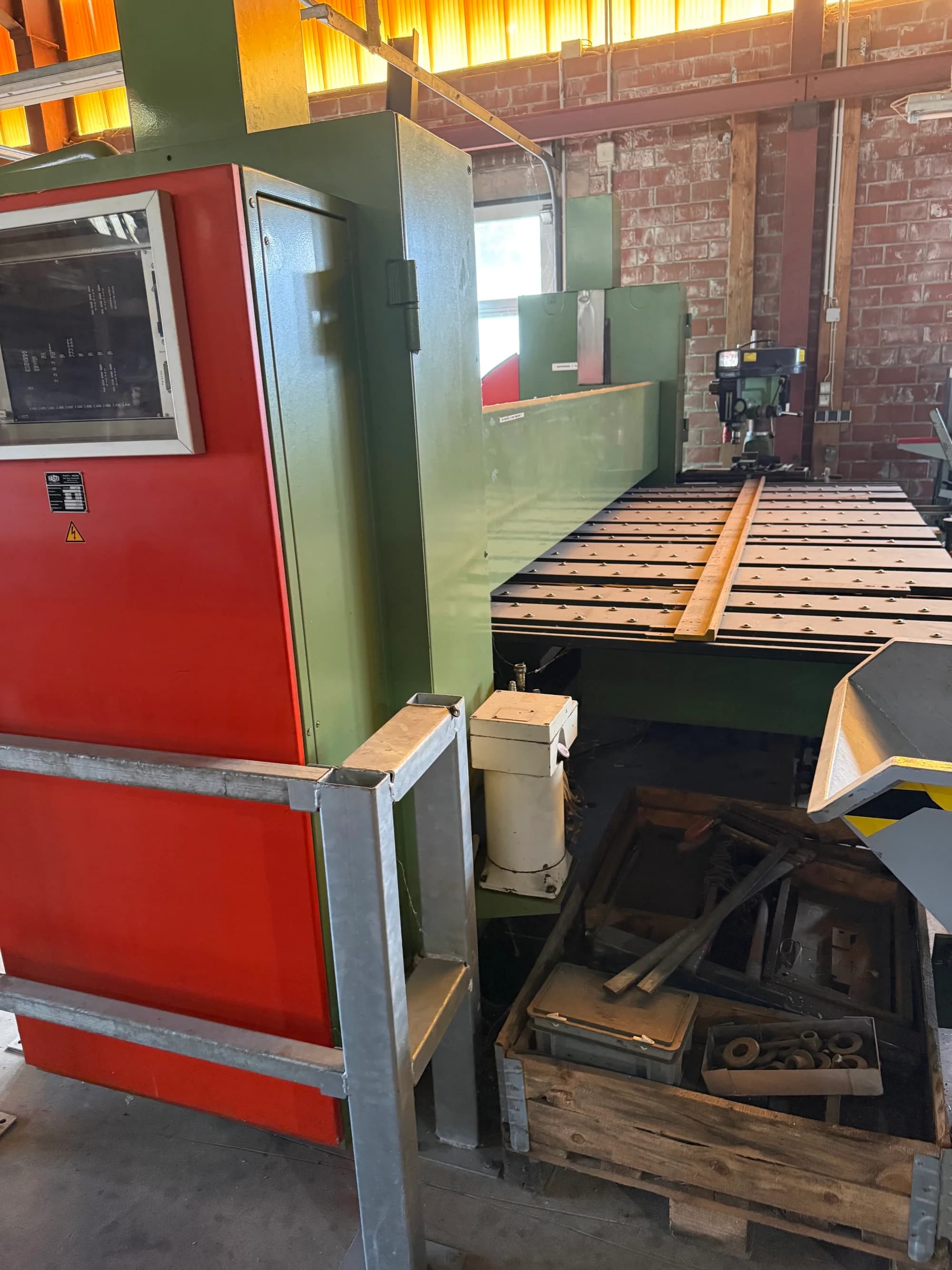 Schwenkbiegemaschine Fasti 215-32-4
