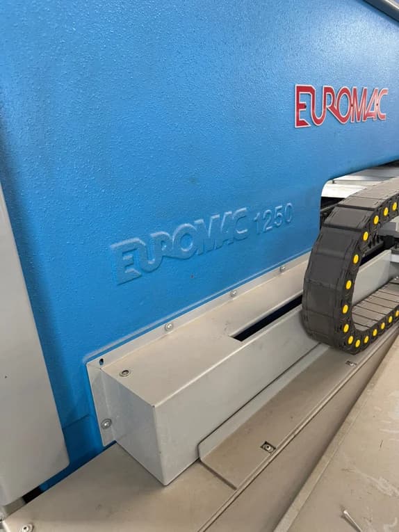Stanz- und Nibbelmaschine EUROMAC MTXR-Flex 1250/30 -2500 Auti