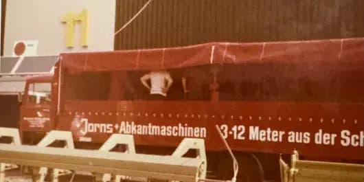 1976: Mobiler Messestand am LKW – Maschinen Stockert