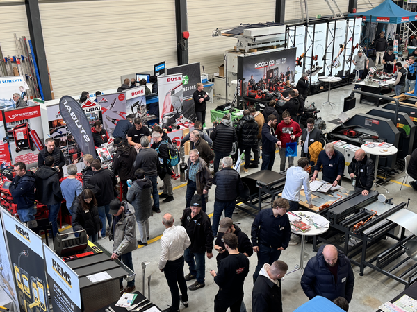 Die Zukunft der Blechbearbeitung: Highlights der Hausmesse 2026 von Maschinen Stockert